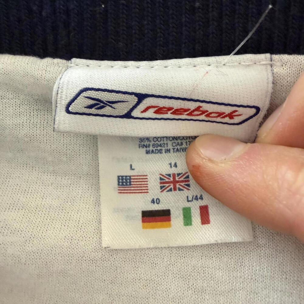 Vintage Reebok white and red windbreaker jacket - Picture 4 of 5